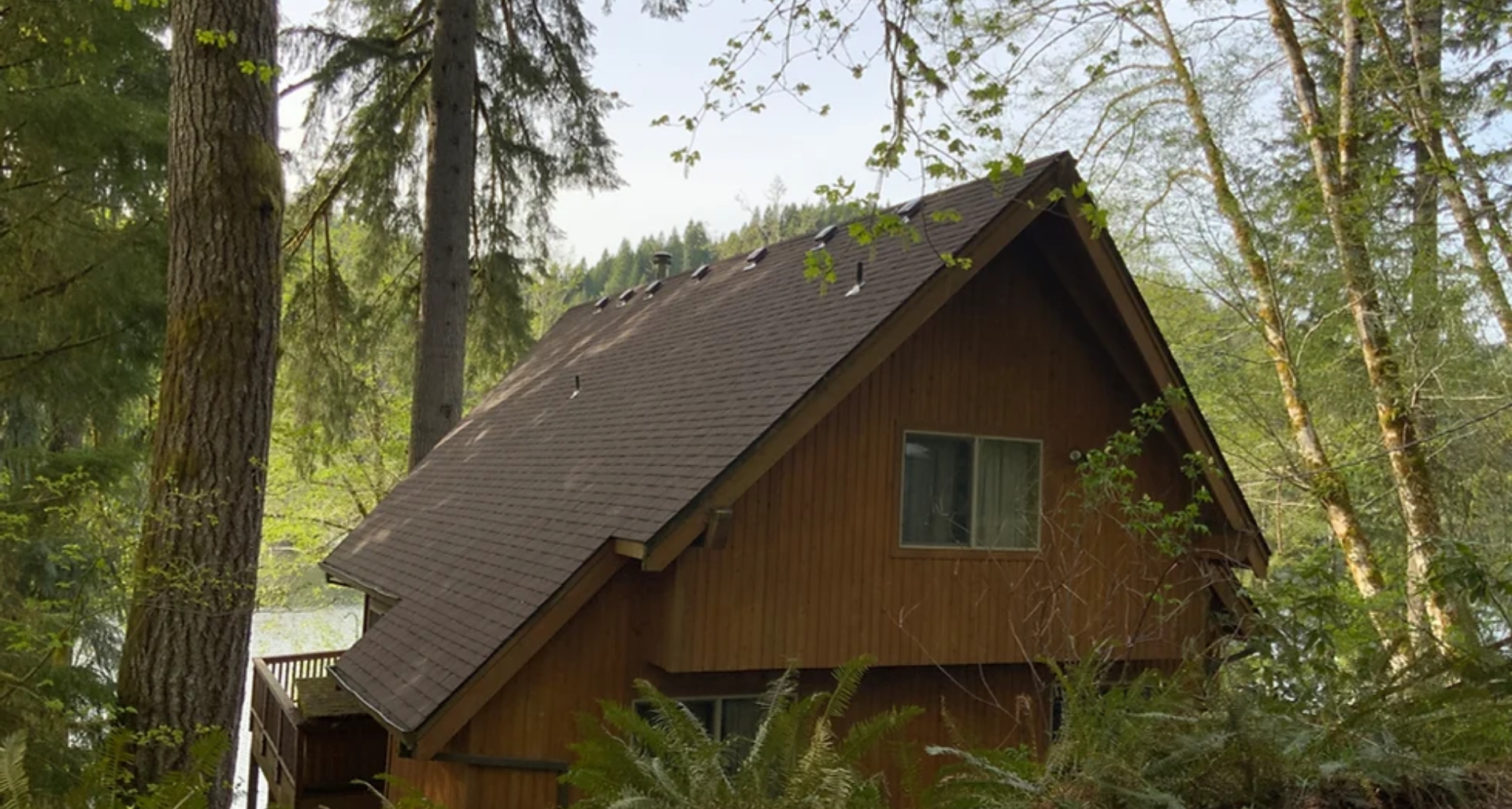 Roof replacement and installation project in Portland, OR